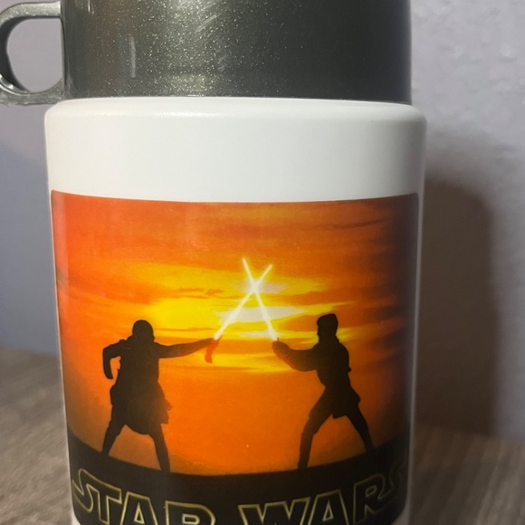 ORIGINAL 2002 Attack Of The Clones Star Wars Thermos W/Lid Cup Model #3700 Used - Picture 2 of 8